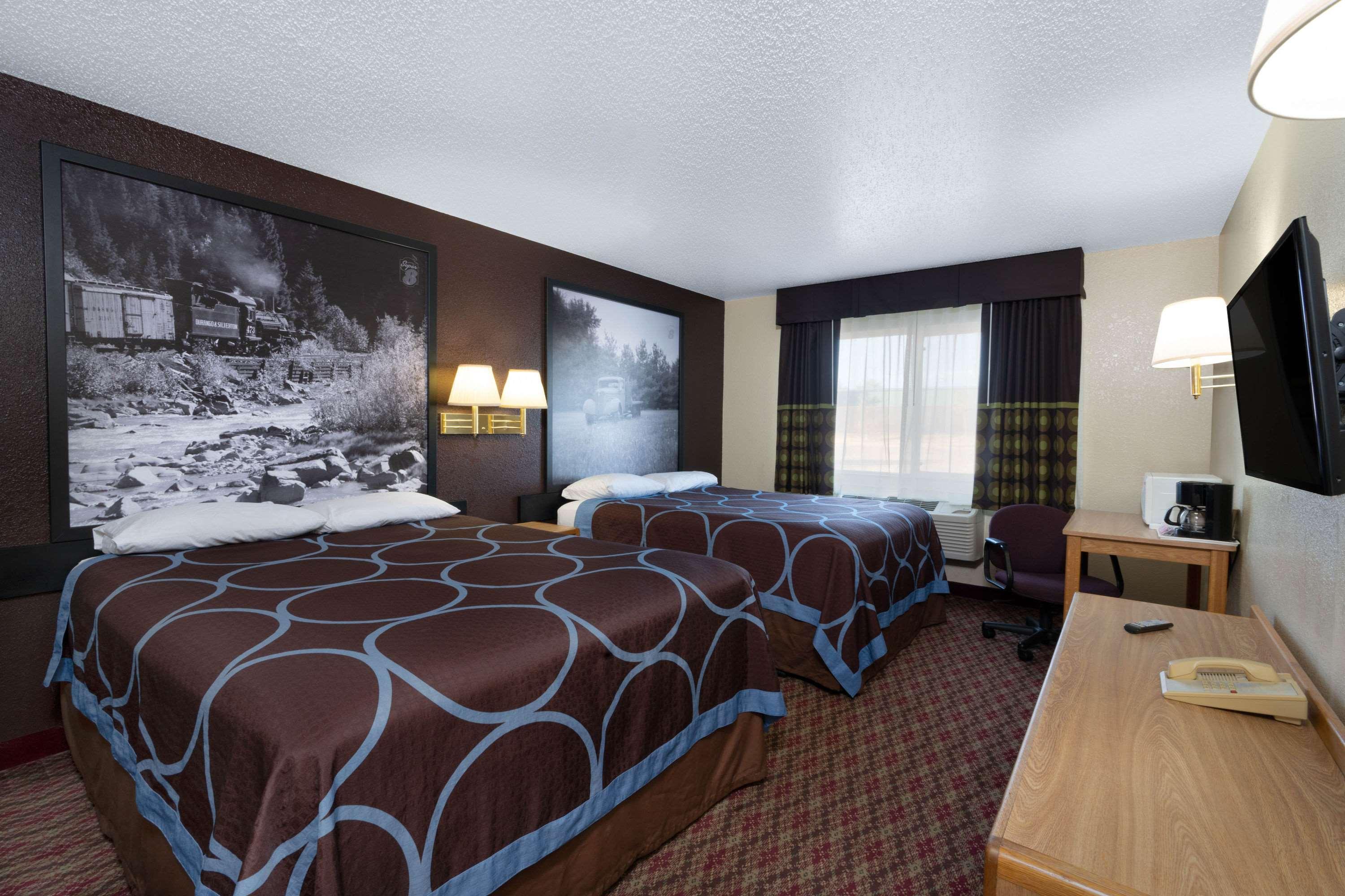 ซูเปอร์ 8 บาย วินด์แฮม ฟาวเทน Hotel Fountain ภายนอก รูปภาพ